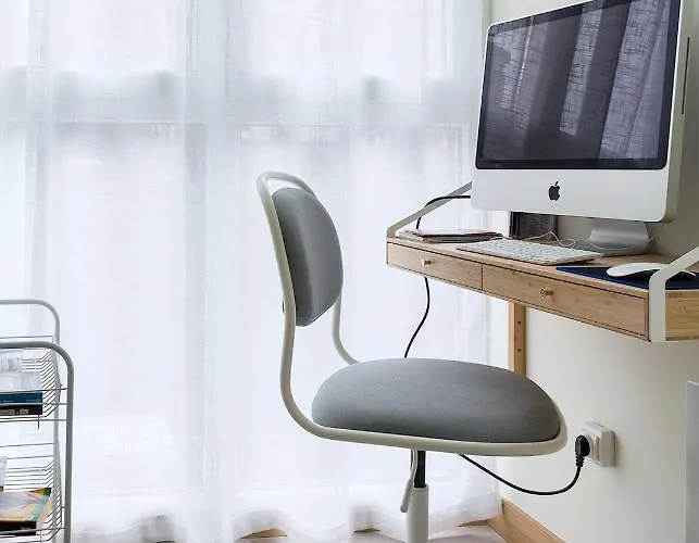 Espacioso 3 Hab Dobles, 2 Banos Centro Ciudad Apartment